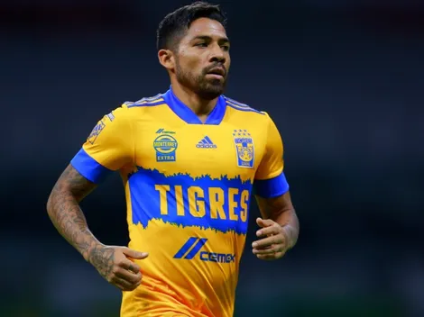Javier Aquino le da buenas a Tigres