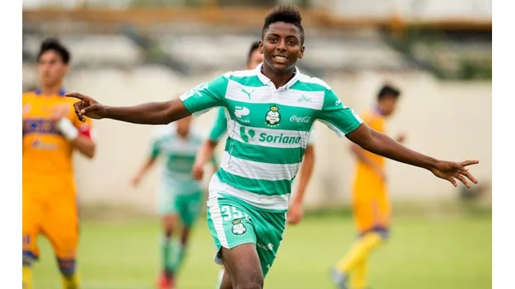 Joao Maleck vuelve al futbol tras salir de prisión.