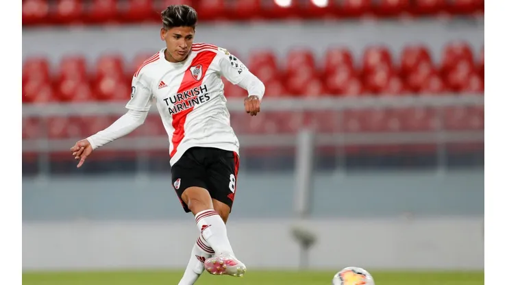 Locura: le ponen millonaria cláusula de salida a Jorge Carrascal de River