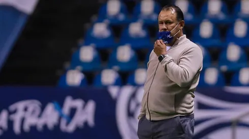 Juan Reynoso dirigirá a Cruz Azul en el 2021