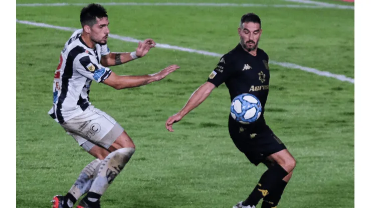 Igualdad entre Central Córdoba y Racing. (Foto: Clarín)