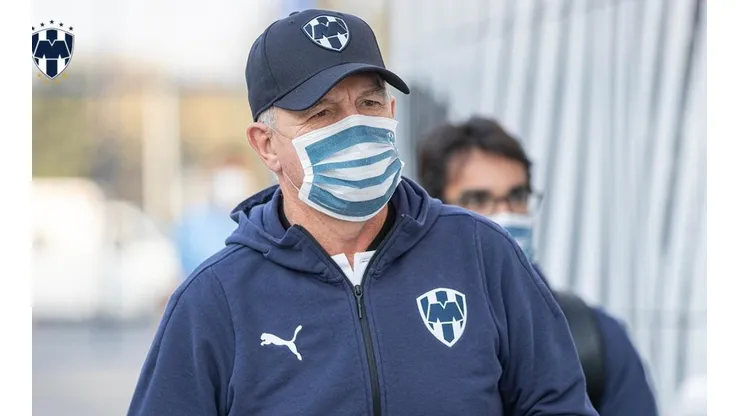 La primera petición del Vasco Aguirre en Monterrey