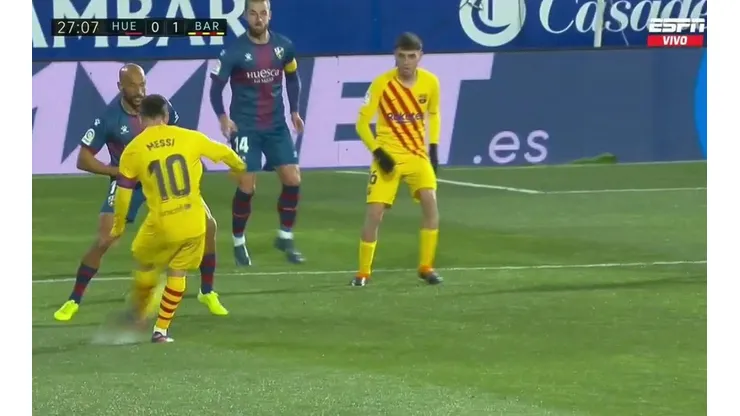 El momento de la asistencia de Lionel Messi.