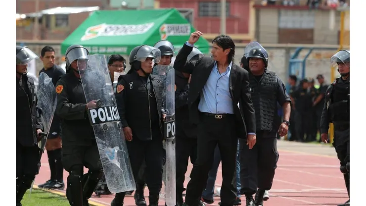 Comizzo campeonó el 2013 en la U y fracasó en el 2014.