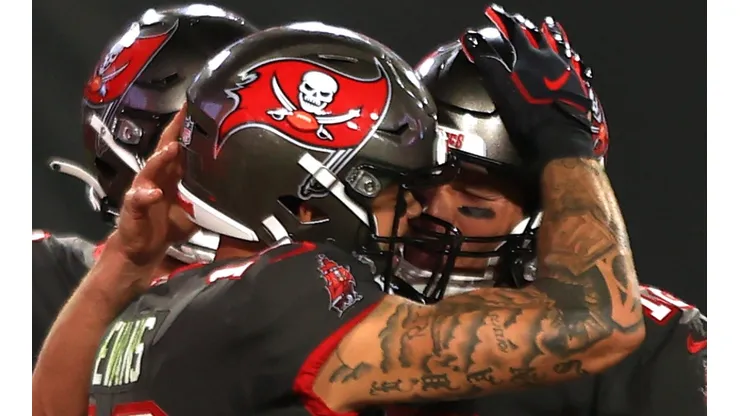 Mike Evans y Tom Brady