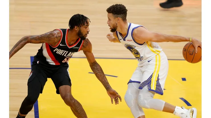 Golden State Warriors vs. Portland Trail Blazers juegan por la NBA este domingo. (Getty Images)