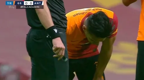 Radamel Falcao se resintió de su lesión en el primer partido de Galatasaray en 2021.