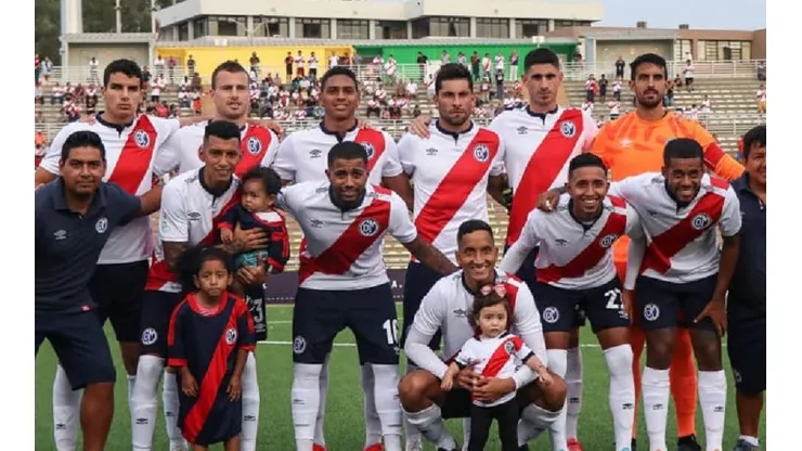 Franco Medina de 21 años debutó en Primera División el 2019.