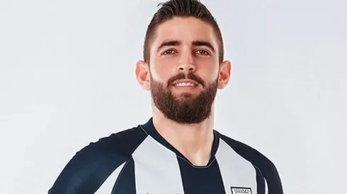 Defensor venezolano de 31 años quiere seguir en Alianza Lima.