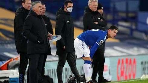 Tras casi un mes de baja, James Rodríguez volvió a sumar minutos en la Premier League con Everton.