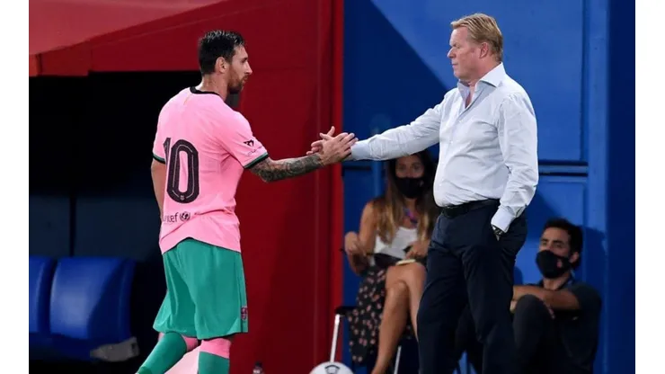 Lionel Messi junto a Ronald Koeman.