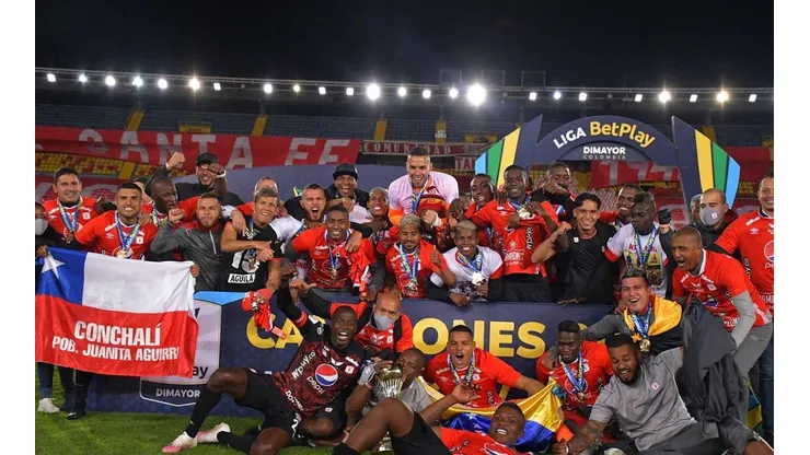 Cuatro días después del título de América, los festejos siguen dedicados a Teo Gutiérrez