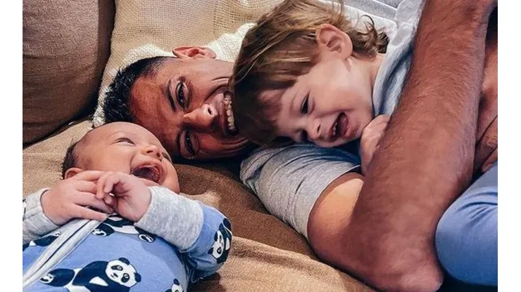 Emotivo mensaje de Chicharito Hernández por fin de año.