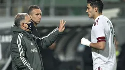 Tata Martino habló sobre la salud de Raúl Jiménez.