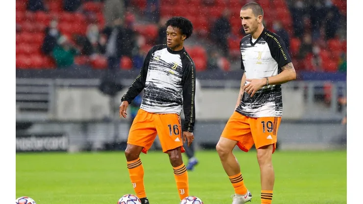 Juan Guillermo Cuadrado y Leonardo Bonucci en la Juventus.