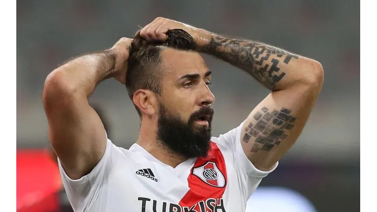 Twitter: la primera foto de Pratto con los colores del Feyenoord