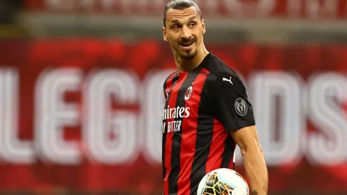 Zlatan Ibrahimovic durante un partido de Milan.