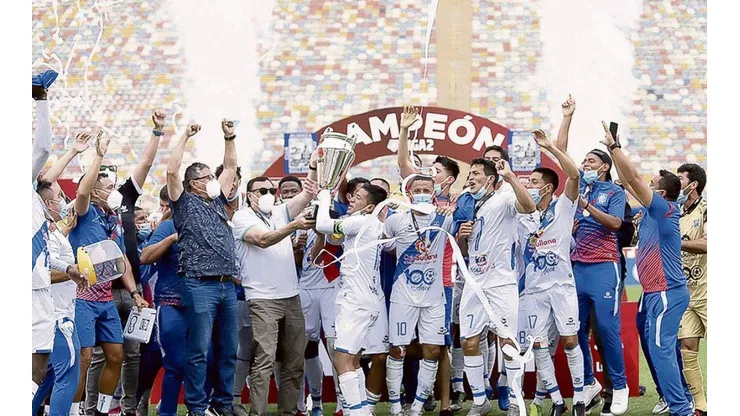 Alianza Atlético campeonó la Liga 2 este domingo.