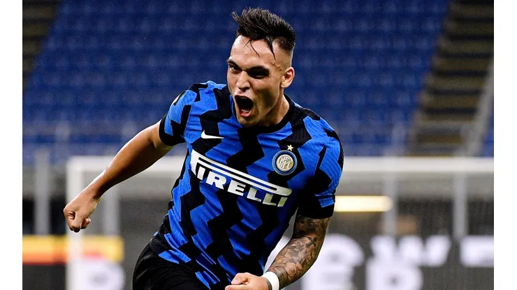 Lautaro Martínez festejando un gol en Inter.