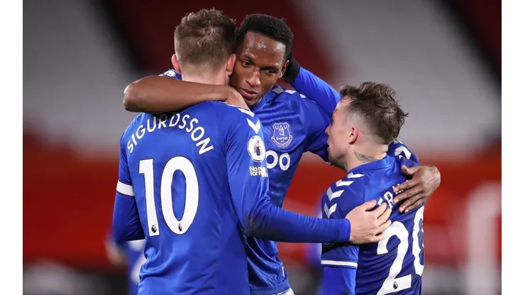 Everton ganó y se puso como único perseguidor del Liverpool en la tabla de posiciones en la Premier League.