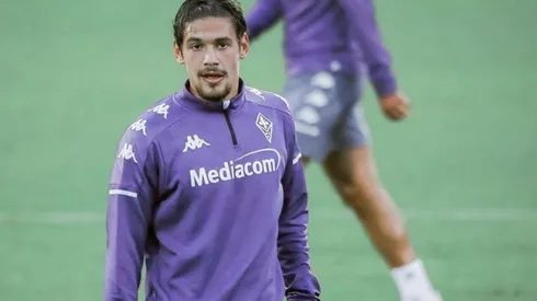Lucas Martínez Quarta con los colores de Fiorentina.