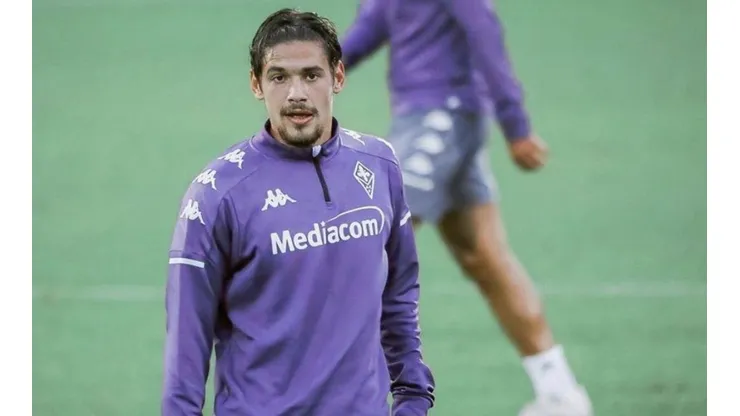 Lucas Martínez Quarta con los colores de Fiorentina.