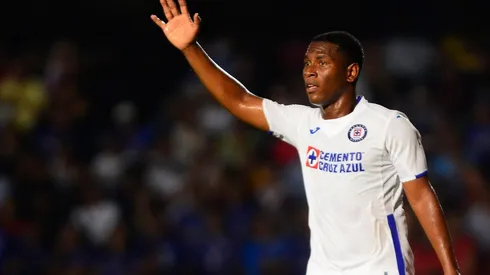 Se complicó el regreso de Bryan Angulo a Cruz Azul