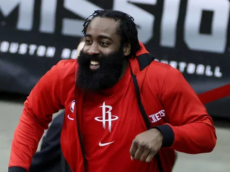 Se conoció el motivo por el que Harden le tiro un balonazo a un compañero