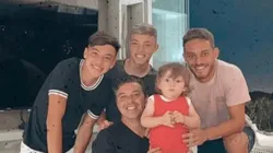 La foto navideña de Gallardo con sus cuatro hijos