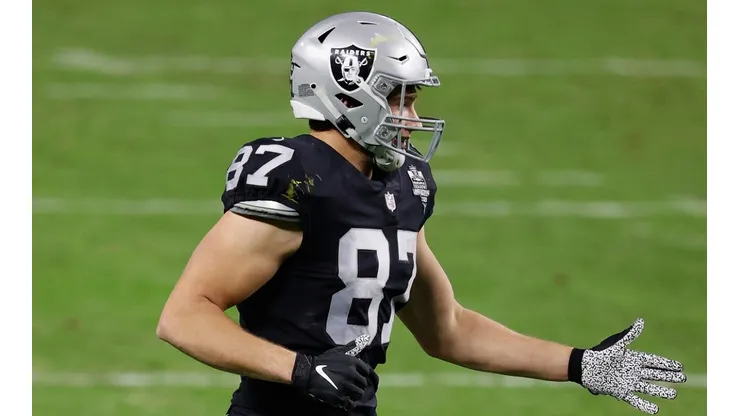 Las Vegas Raiders vs. Miami Dolphins juegan por la semana 16 de la NFL 2020 este sábado (Getty Images)