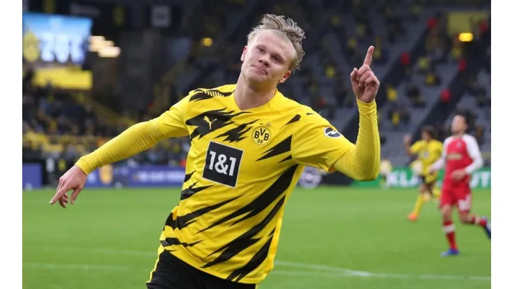 Haaland festejando un gol en Borussia Dortmund.