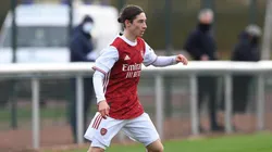 Flores deberá elegir a cuál selección quiere representar. Fuente: Getty