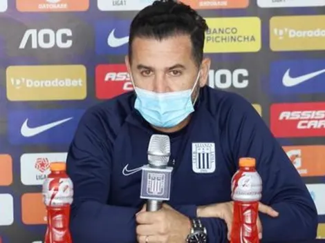 Ahmed: "Fui el tercer DT internacional y no se pudo revertir la situación"