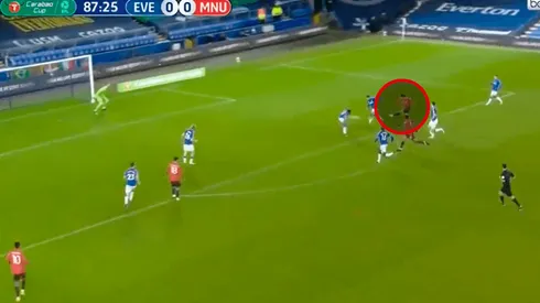 Video: golazo de Cavani para que el United se meta en semifinales de la Carabao