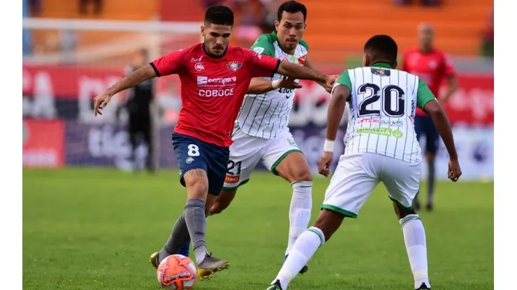 Jorge Wilstermann recibe a Oriente Petrolero