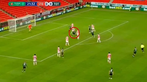 Con la cabeza y de espaldas al arco: golazo de Bale para el Tottenham