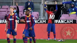 Foto de Lionel Messi festejando para Maradona.