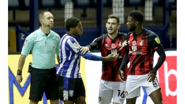 Jéfferson Lerma en el partido Sheffield Wednesday vs. Bournemouth.