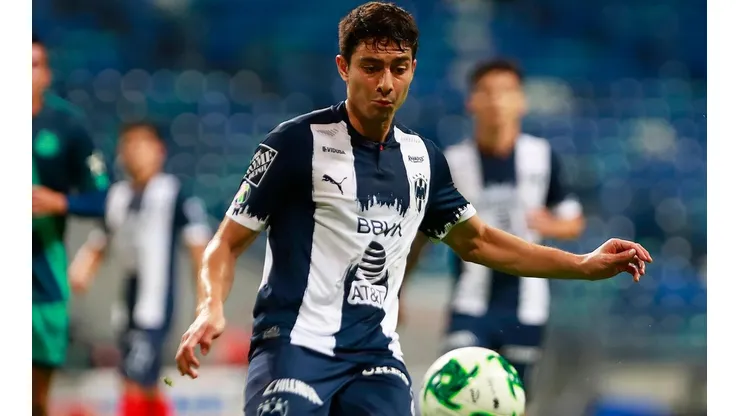Stefan Medina desmintió salida al Viejo Continente.