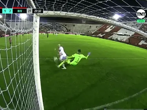 En Twitter siguen enojados pidiendo penal de Armani sobre Briasco