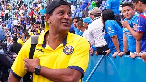 Antonio Carlos Santos cargó contra Mauricio Ymay por América.