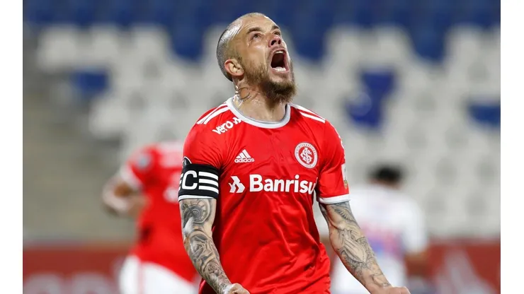 D'Alessandro en Inter de Porto Alegre.