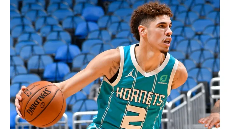 LaMelo Ball, base de los Hornets