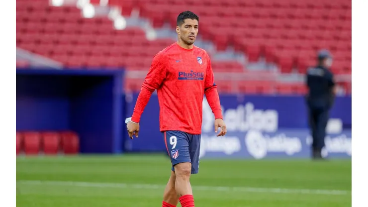 En Italia afirman que Suárez ya había firmado un preacuerdo con la Juventus