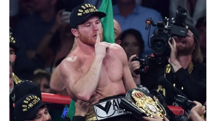 Canelo Álvarez tundió a los Youtubers.