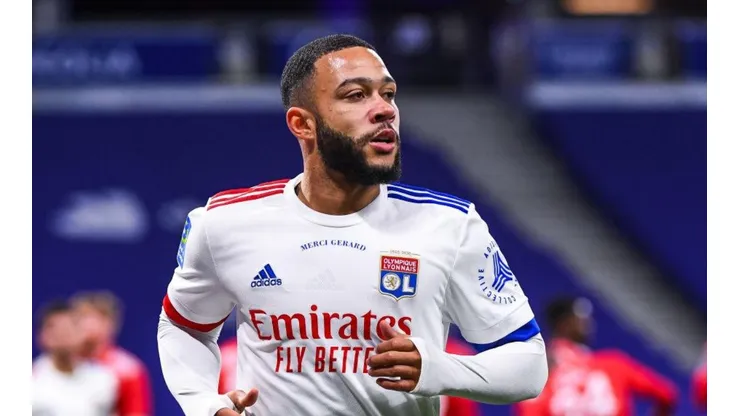 Al Barça le gusta esto: la cifra por la que Lyon dejaría salir a Depay en enero