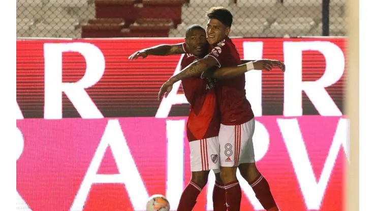 De La Cruz y Carrascal brillaron en la goleada de River.