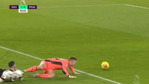 Para qué te traje: el United empezó perdiendo por este blooper de Henderson