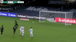 Carlos Vela marca de penal para LAFC ante Cruz Azul