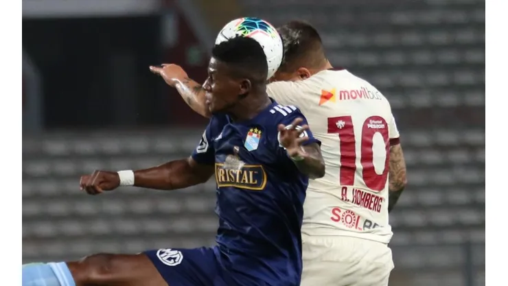 Los Cremas fueron superados en la primera mitad.